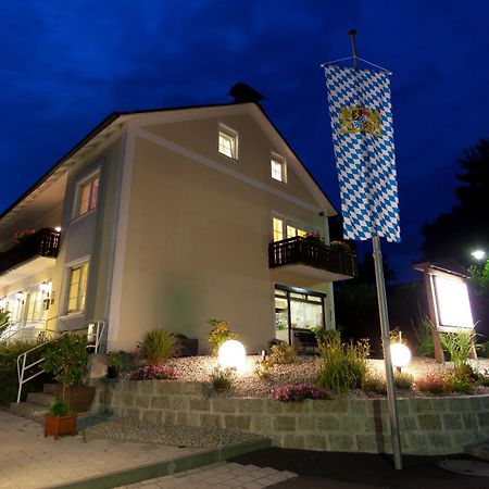 Landgasthof Am Sonnenhang Vohenstrauss Extérieur photo
