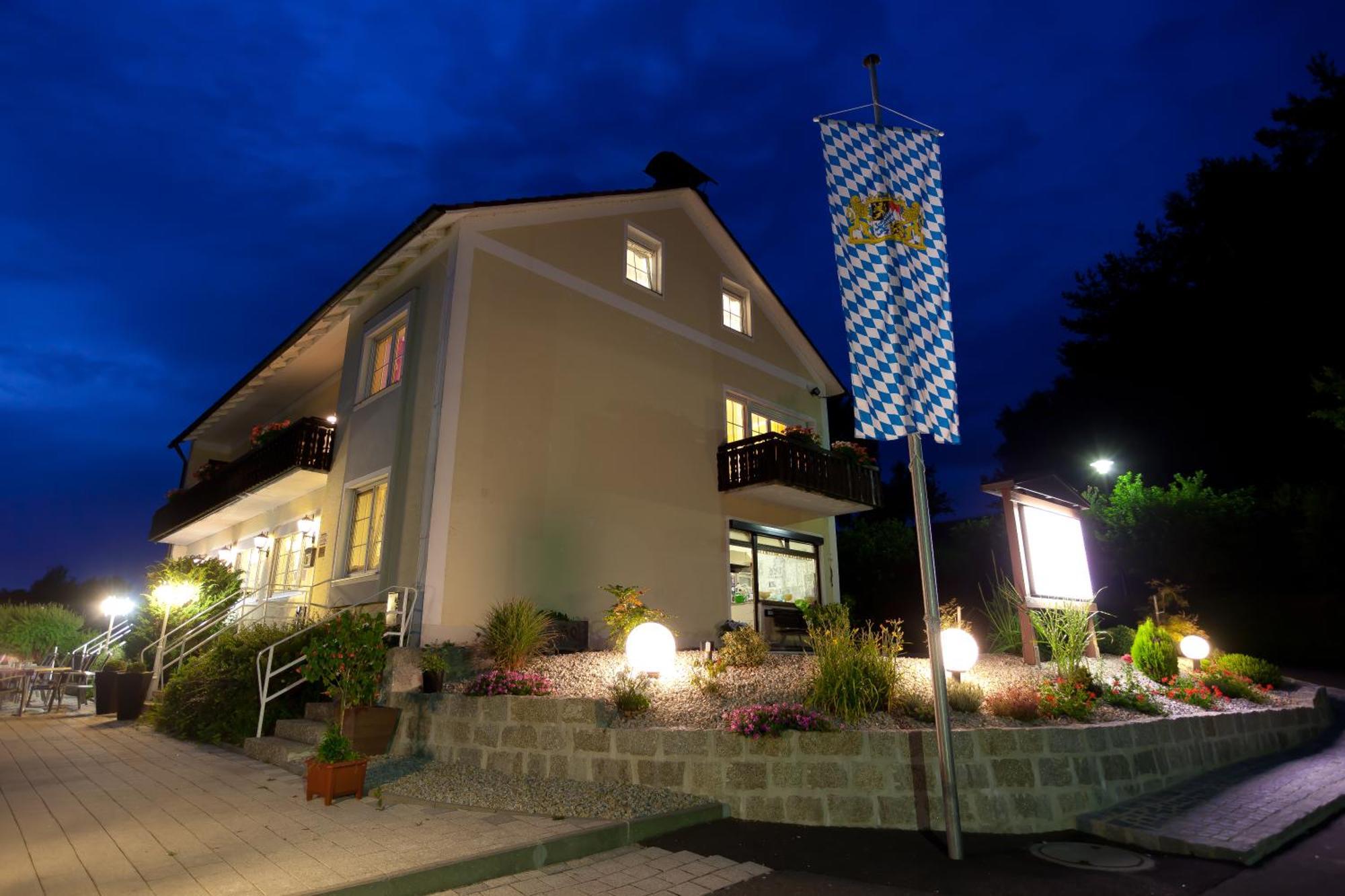 Landgasthof Am Sonnenhang Vohenstrauss Extérieur photo
