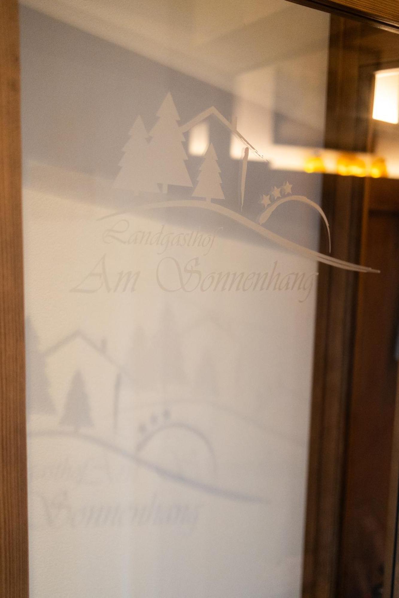 Landgasthof Am Sonnenhang Vohenstrauss Extérieur photo